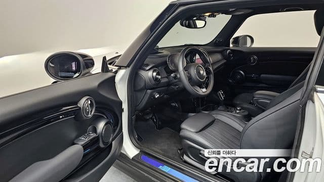 Mini Cooper S 2024 — ფოტო 2/20