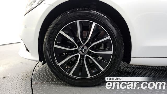 Mercedes-Benz C-Class 2020 — фото 5 из 20