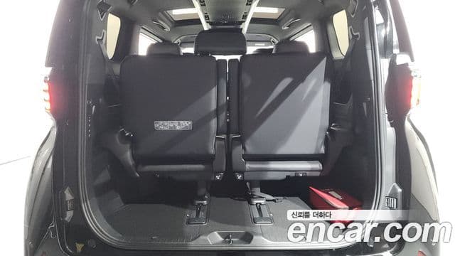 Toyota Alphard 2024 — ფოტო 17/20