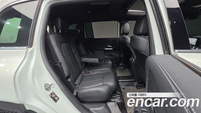 Mercedes-Benz GLB-Class 2022 — Photo 4/34
