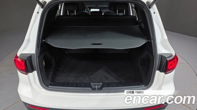 Mercedes-Benz GLB-Class 2022 — Photo 27/34