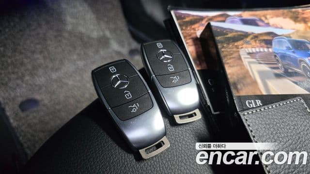 Mercedes-Benz GLB-Class 2022 — Photo 32/34