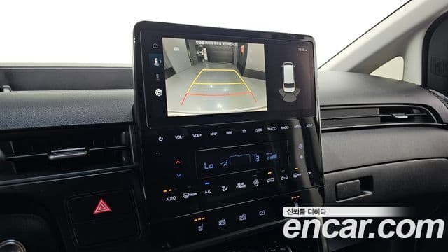 Hyundai Staria 2022 — ფოტო 17/20