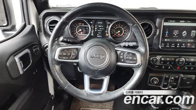 Jeep Wrangler 2019 — Şəkil 13/20