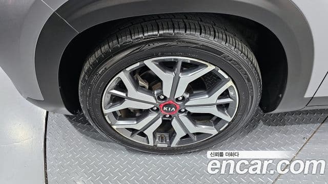 Kia Seltos 2021 — фото 5 из 20