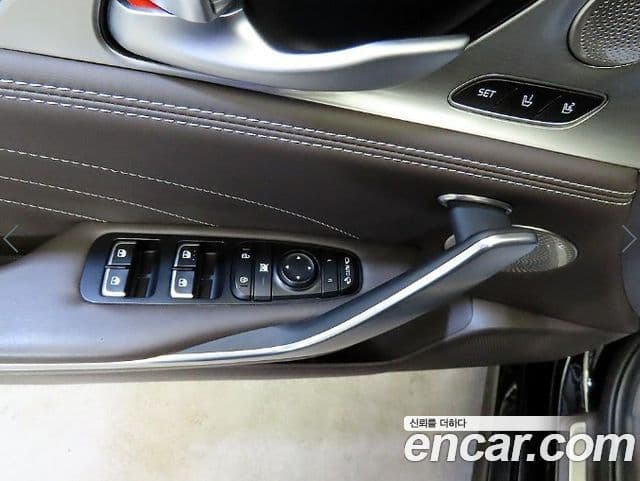 Kia Stinger 2021 — ფოტო 13/20