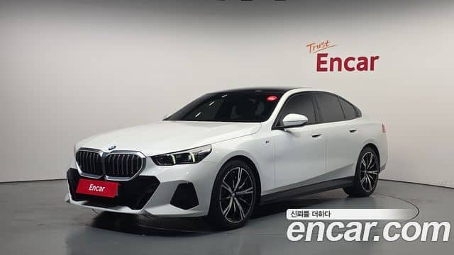 BMW 5 Series, 2024