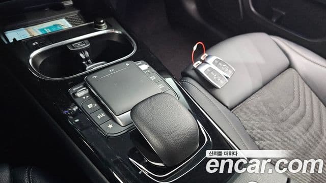 Mercedes-Benz A-Class 2020 — фото 8 из 20