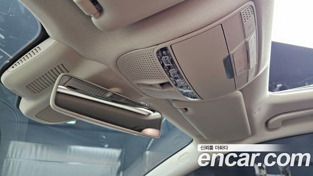 Mercedes-Benz E-Class 2019 — фото 15 из 20