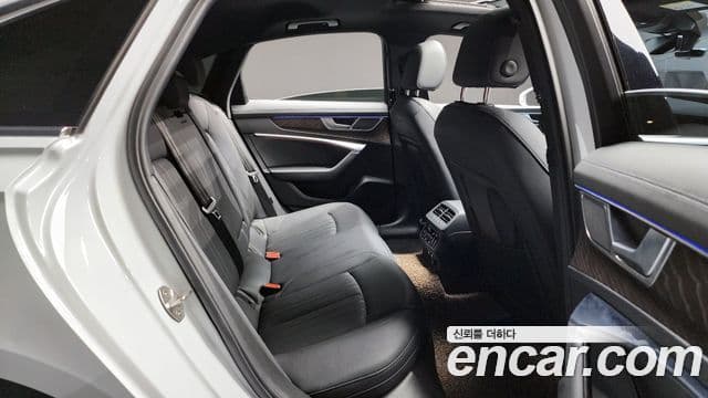 Audi A6 2022 — ფოტო 11/20