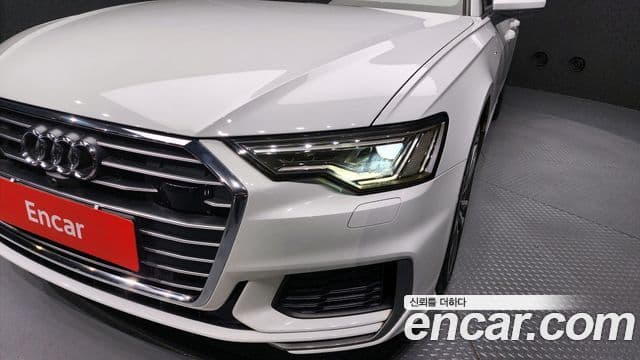 Audi A6 2022 — Photo 9/35