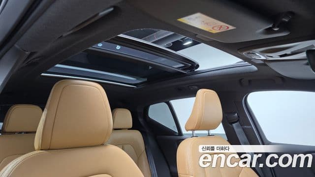 Volvo XC40 2021 — фото 13 из 20