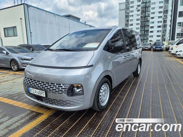 Hyundai Staria, 2023