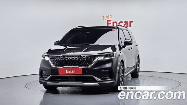 Kia Carnival 2022 — фото 3 из 20