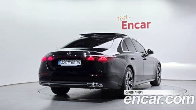 Mercedes-Benz E-Class 2025 — Şəkil 2/20