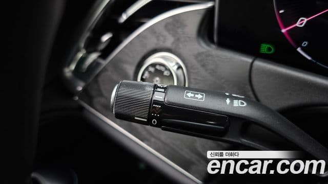 Mercedes-Benz E-Class 2025 — Şəkil 19/20