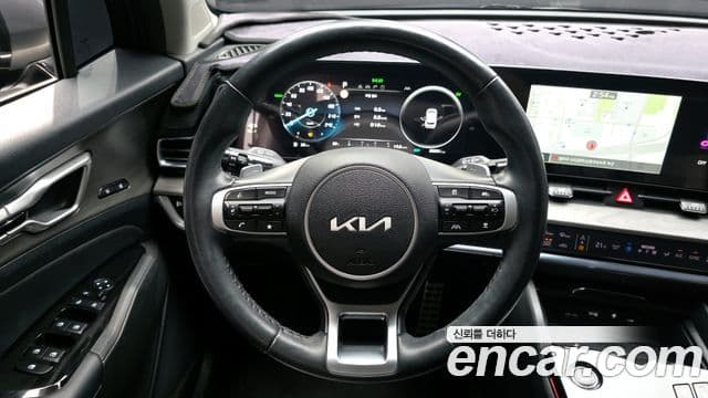 Kia Sportage 2022 — ფოტო 13/20