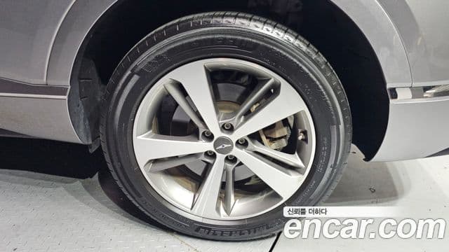 Genesis GV80 2020 — Photo 33/37