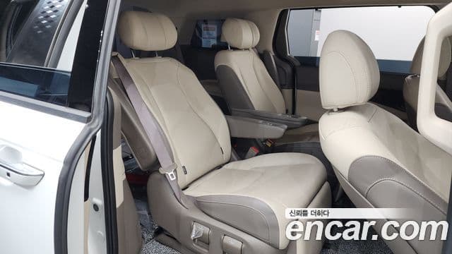 Kia Carnival 2024 — Şəkil 11/20