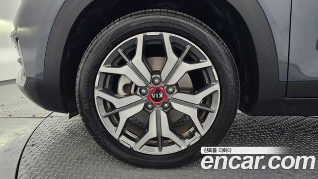 Kia Seltos 2019 — фото 5 из 20