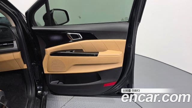Kia Carnival 2022 — Photo 19/35