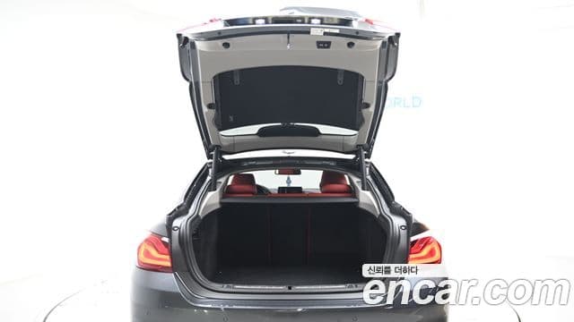 BMW 4 Series 2020 — ფოტო 14/20