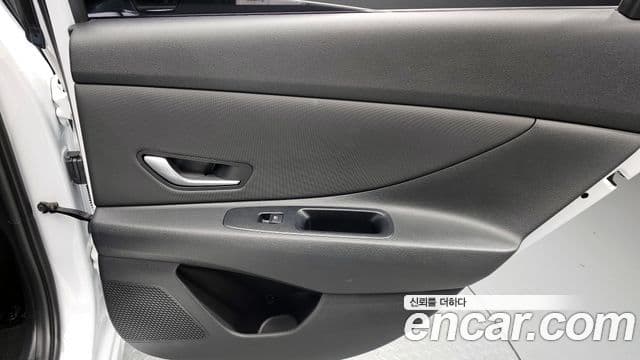 Hyundai The New Avante Hybrid 2022 — Photo 3/31