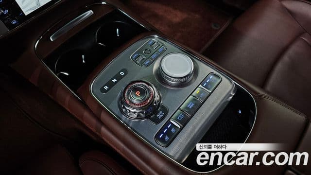 Genesis G90 2023 — Şəkil 8/20