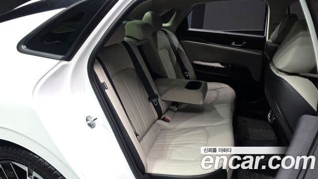 Kia K5 2025 — фото 11 из 20