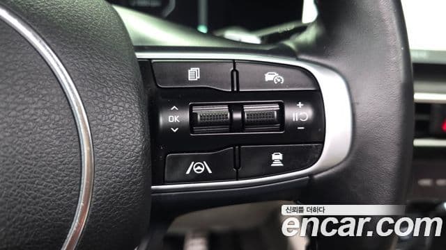 Kia K5 2025 — фото 17 из 20