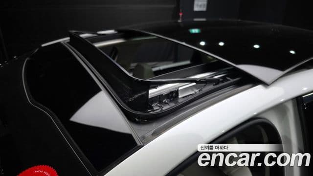 Kia K5 2025 — фото 18 из 20