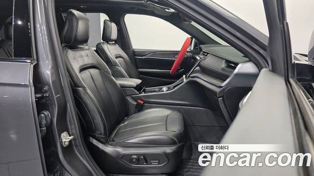 Jeep Grand Cherokee 2023 — Şəkil 11/20