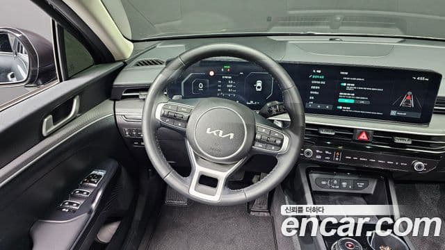 Kia K5 2024 — ფოტო 13/20