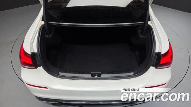 Mercedes-Benz A-Class 2023 — Şəkil 18/20
