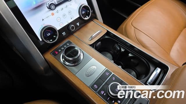 Land Rover Range Rover 2018 — ფოტო 9/20