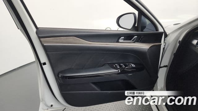 Kia K5 2021 — Photo 18/33