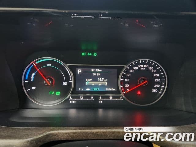 Kia Sorento 2022 — ფოტო 4/20