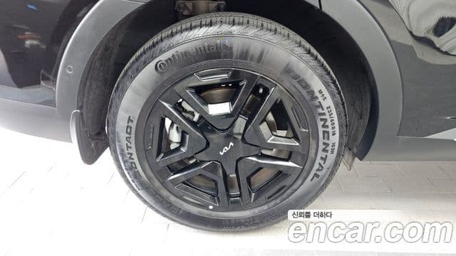 Kia Sorento 2023 — Şəkil 4/20