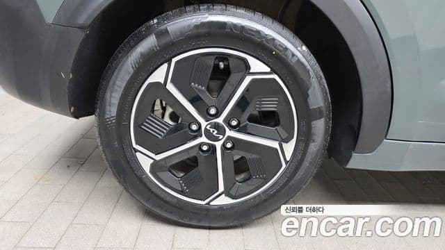 Kia Niro 2022 — фото 5 из 20