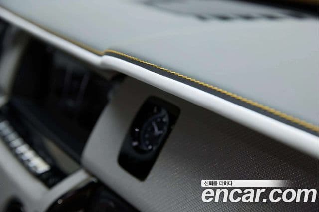 Rolls-Royce Cullinan 2024 — фото 18 из 19