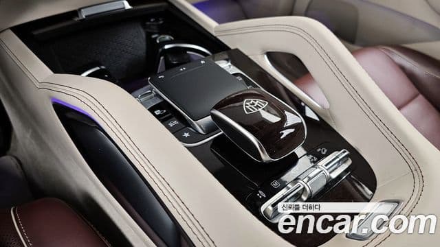 Mercedes-Benz GLS-Class 2021 — Photo 1/34