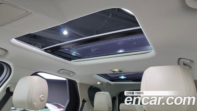 Land Rover Discovery 5 2019 — Şəkil 16/20