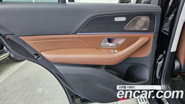 Mercedes-Benz GLE-Class 2024 — Şəkil 12/34