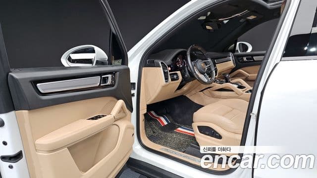 Porsche Cayenne 2022 — Şəkil 10/20