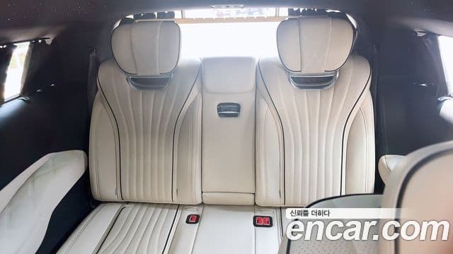 Kia Carnival 2023 — Фото 15/20