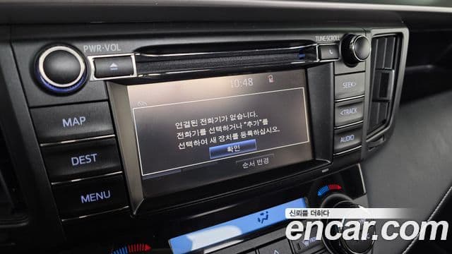 Toyota RAV4 2018 — Photo 14/20