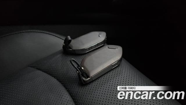 Kia K5 2023 — фото 17 из 20