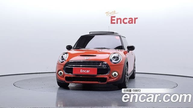 Mini Cooper S 2020 — фото 3 из 20