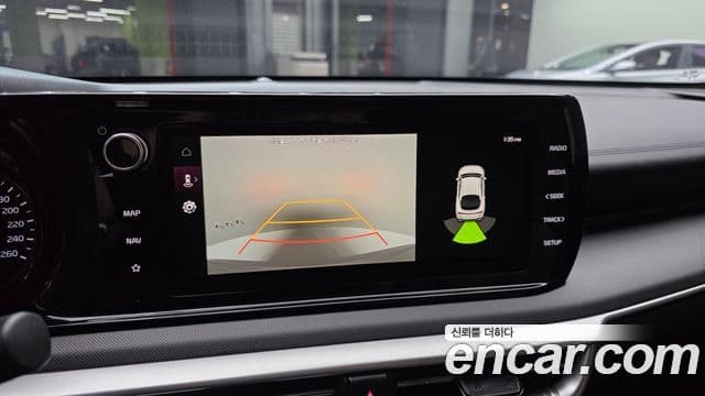 Kia K5 2020 — фото 17 из 20