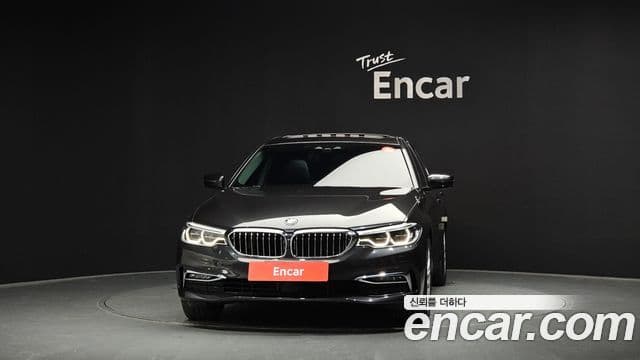 BMW 5 Series 2019 — Фото 2/20